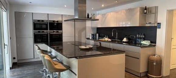 7 rooms Townhouse in Essen, Germany No. 309862 4