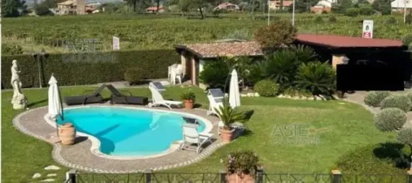 Вилла с 6 комнатами в Марино, Италия № 300628 2