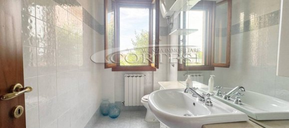 3 bedrooms Villa in Ancona, Italy No. 262901 21