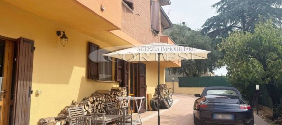 3 bedrooms Villa in Ancona, Italy No. 262901 4