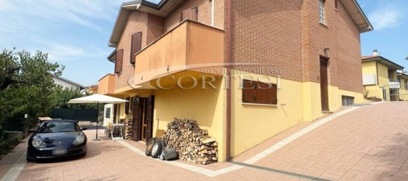 3 bedrooms Villa in Ancona, Italy No. 262901 2