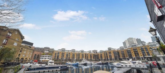 4 bedrooms Apartment in London, United Kingdom No. 8222 22