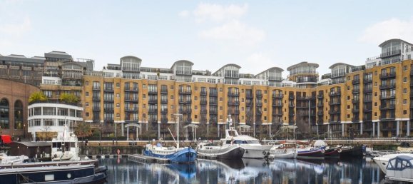 4 bedrooms Apartment in London, United Kingdom No. 8222 24