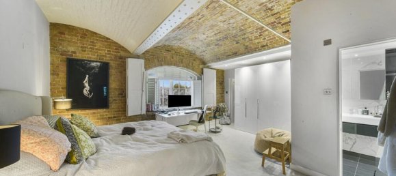 4 bedrooms Apartment in London, United Kingdom No. 8222 9