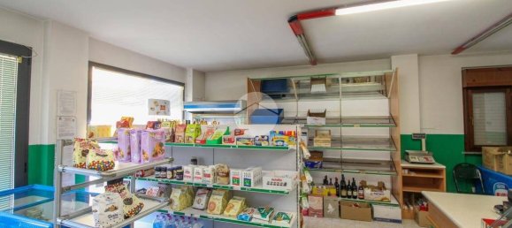 Офис с 3 комнатами в Кальвенцано, Италия № 63108 11