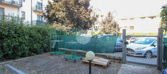 Офис с 3 комнатами в Кальвенцано, Италия № 63108 18