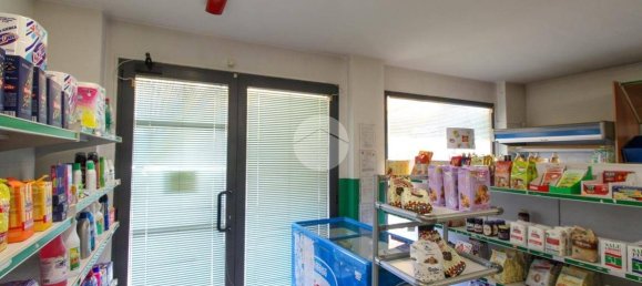 Офис с 3 комнатами в Кальвенцано, Италия № 63108 10