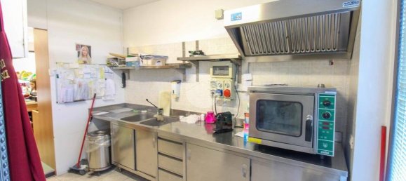 Офис с 3 комнатами в Кальвенцано, Италия № 63108 15