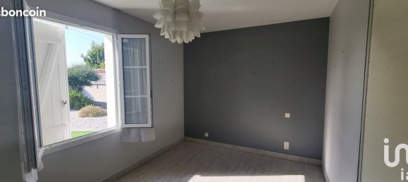 6 rooms Villa in Angliers, France No. 335903 4