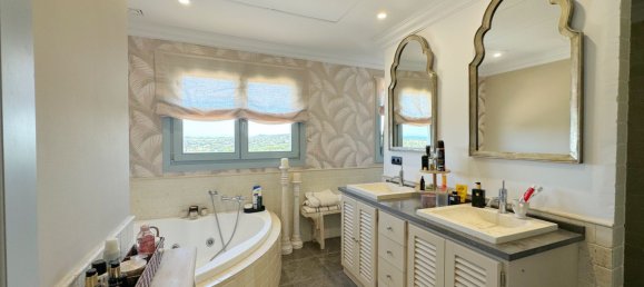 5 bedrooms Villa in Cadiz, Spain No. 146575 26