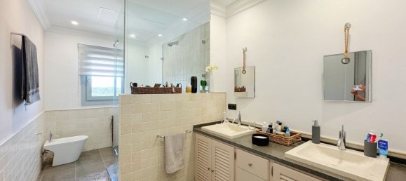 5 bedrooms Villa in Cadiz, Spain No. 146575 30