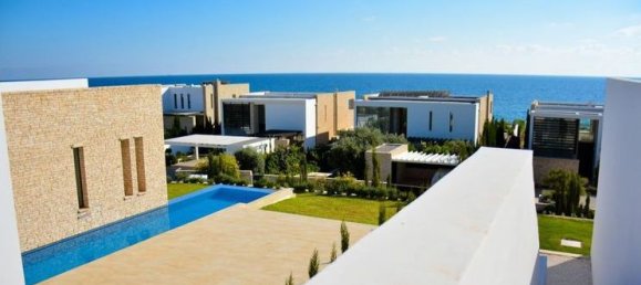 5 bedrooms Villa in Agios Georgios, Cyprus No. 32215 15