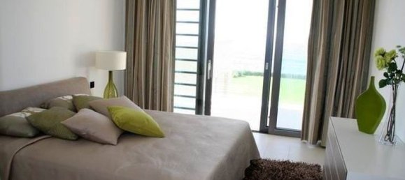 5 bedrooms Villa in Agios Georgios, Cyprus No. 32215 18