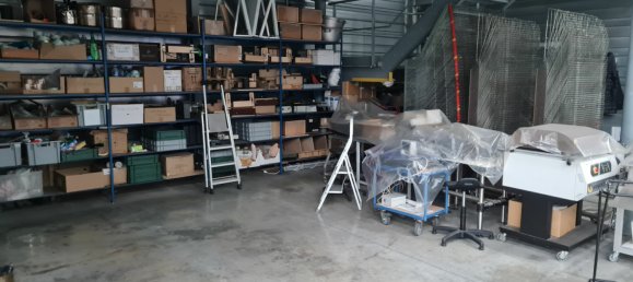 Коммерческая недвижимость 1250м² в Коньяк, Франция № 95567 9