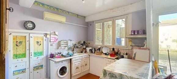 Casa de 5 dormitorios en Villeneuve-sur-Yonne, France No. 301700 3