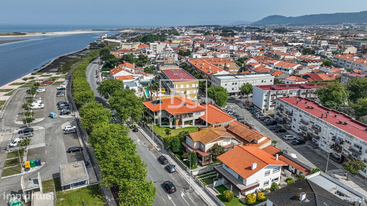 5 bedrooms House in Esposende, Portugal No. 200760