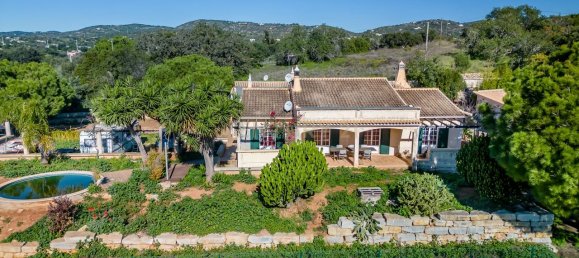 3 bedrooms House in Faro, Portugal No. 122306 16