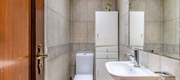 3 bedrooms House in Faro, Portugal No. 122306 8