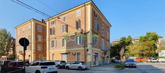 2 bedrooms Apartment in Modena, Italy No. 215623 43