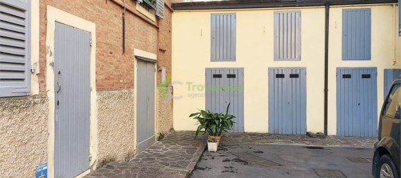 2 bedrooms Apartment in Modena, Italy No. 215623 44
