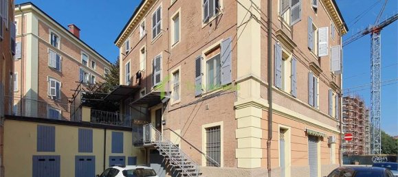 2 bedrooms Apartment in Modena, Italy No. 215623 38