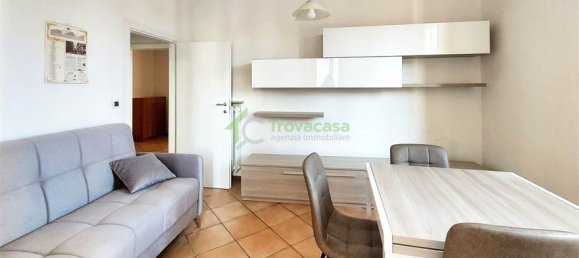 2 bedrooms Apartment in Modena, Italy No. 215623 2