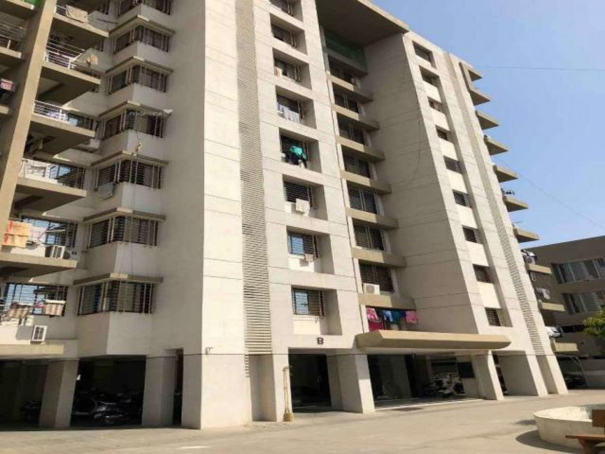 3 bedrooms House in Surat, India No. 24513