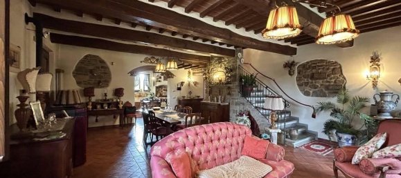 4 rooms Villa in Cortona, Italy No. 36687 11