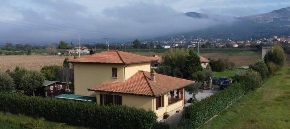 4 rooms Villa in Cortona, Italy No. 36687 3