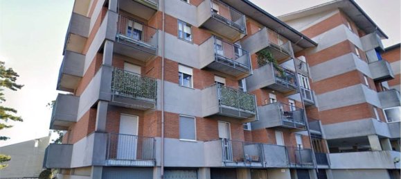 4 rooms Apartment in Varese, Italy No. 185528 12