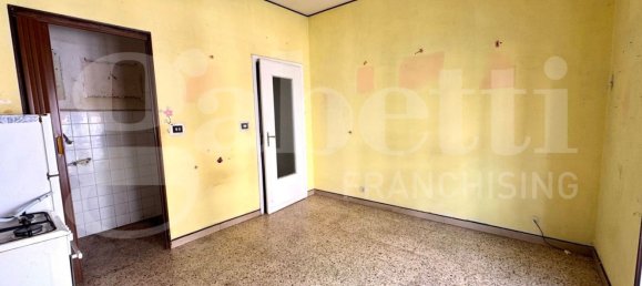 2 bedrooms Apartment in Turin, Italy No. 314517 3