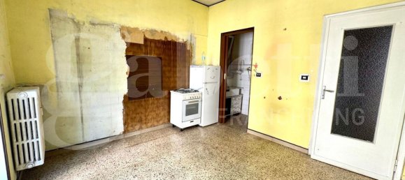 2 bedrooms Apartment in Turin, Italy No. 314517 4