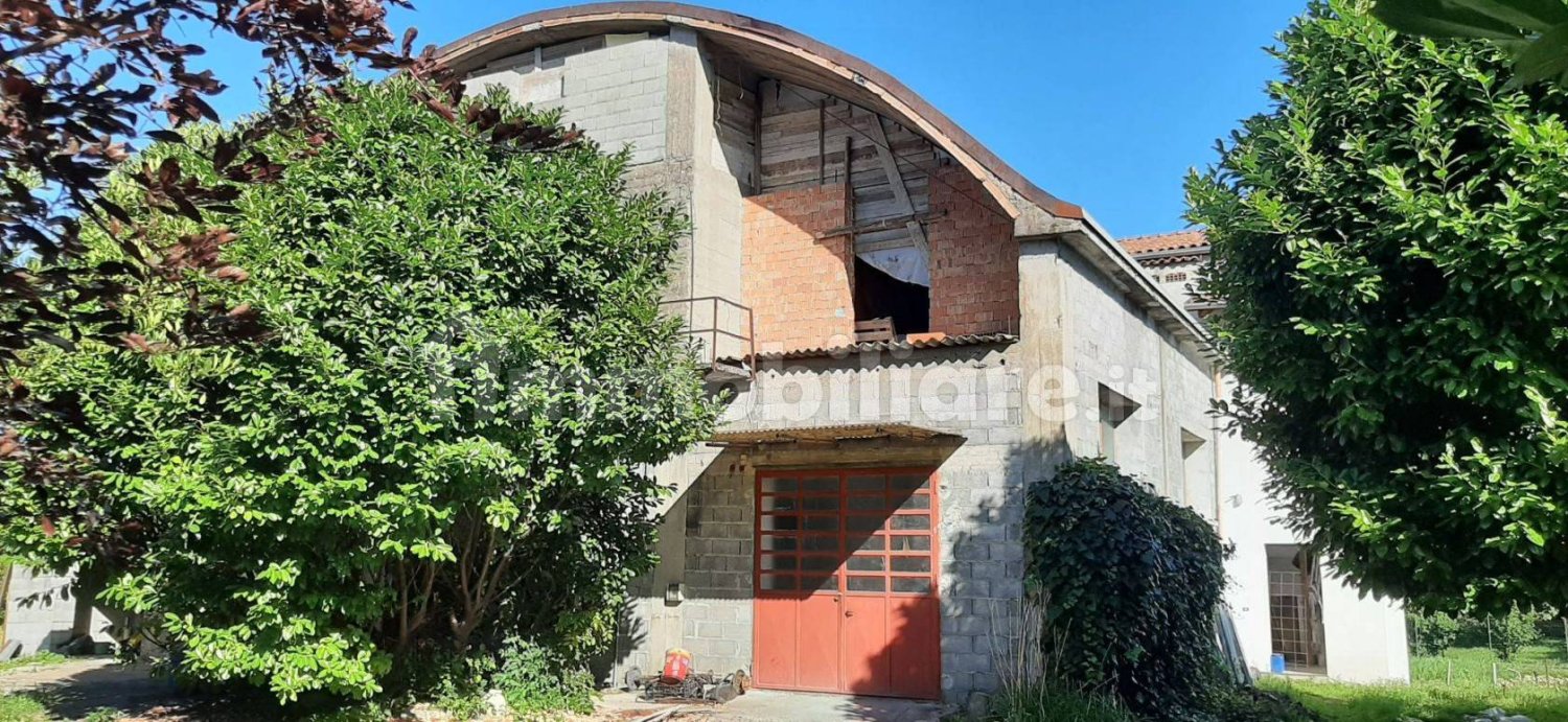 1 room Warehouse in Cavaglio d'Agogna, Italy No. 292169