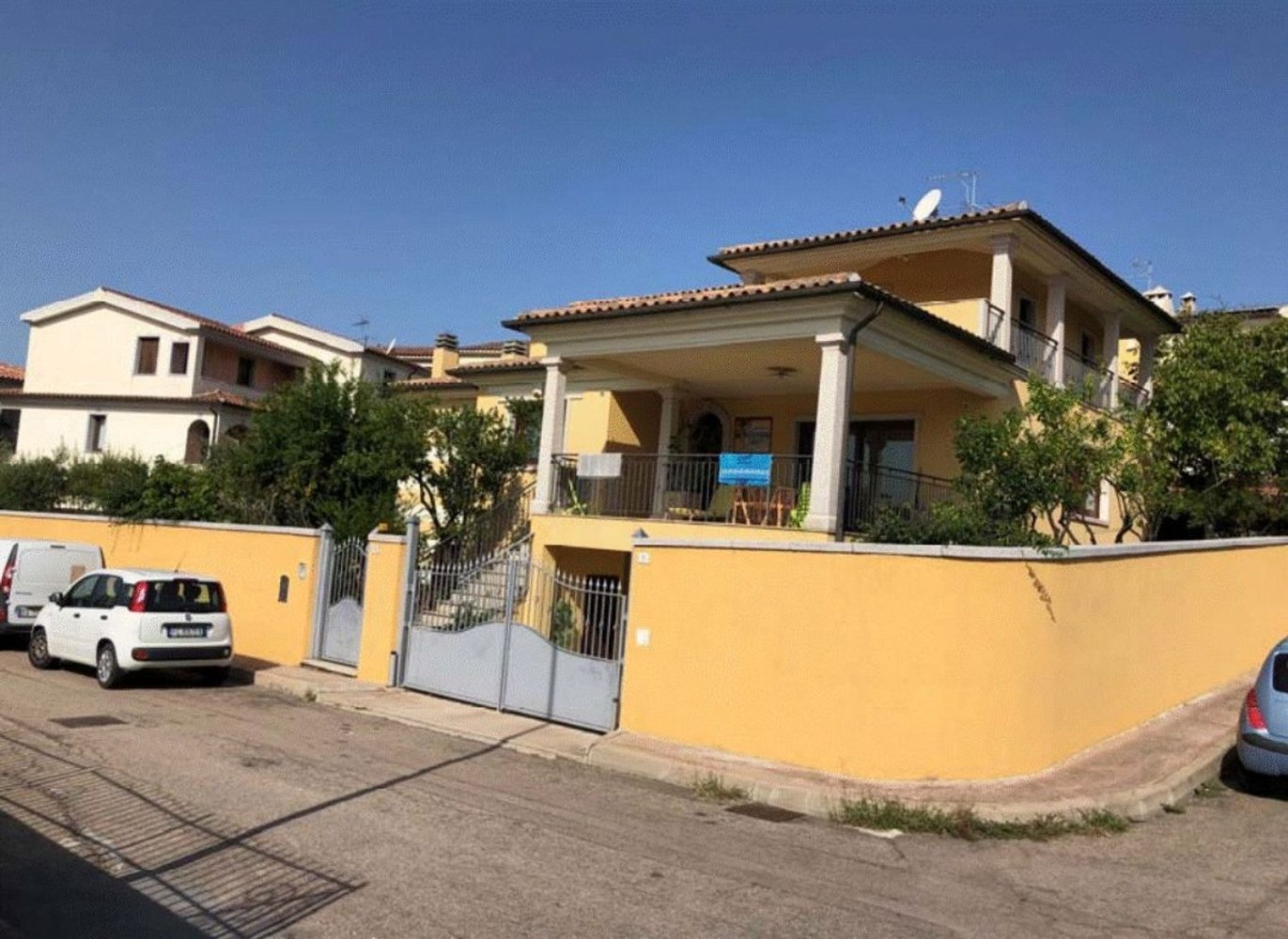 7 rooms Villa in Olbia, Italy No. 51571
