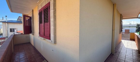 Villa de 5 dormitorios en Taranto, Italy No. 374941 10