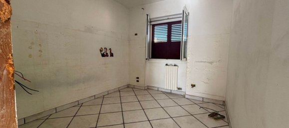 Villa de 5 dormitorios en Taranto, Italy No. 374941 11