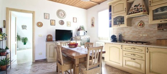 2 Schlafzimmer Haus in Galliera, Italy, Nr. 202477 3