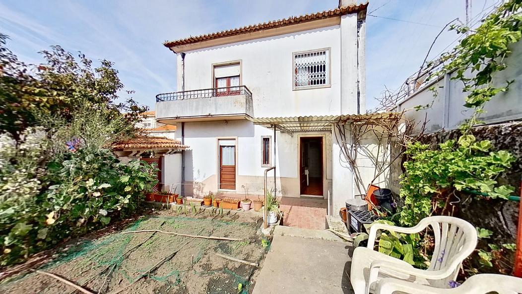 Дом с 3 спальнями в Порту, Португалия № 41895