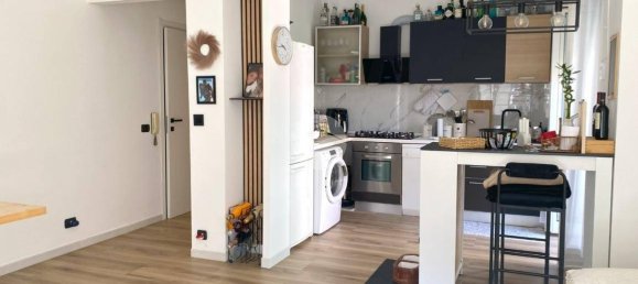 2 chambres Appartement à Genoa, Italy No. 372874 4