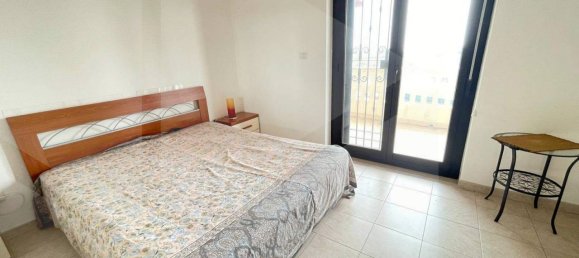 Дом с 4 комнатами в Манфредония, Италия № 20709 25