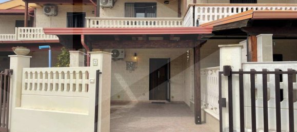 Дом с 4 комнатами в Манфредония, Италия № 20709 4