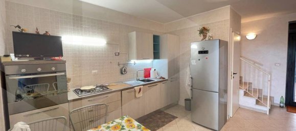 Дом с 4 комнатами в Манфредония, Италия № 20709 10