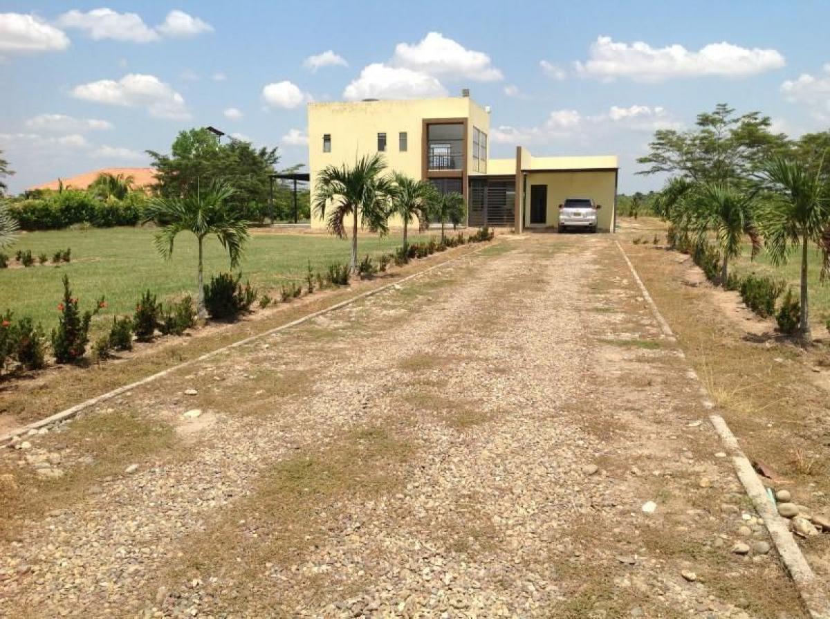 4 bedrooms House in Meta, Colombia No. 8457