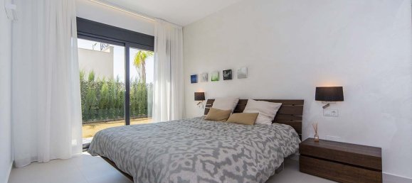 4 bedrooms Villa in San Miguel de Salinas, Spain No. 6335 18