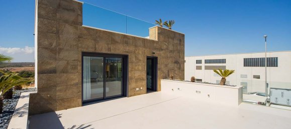 4 bedrooms Villa in San Miguel de Salinas, Spain No. 6335 13