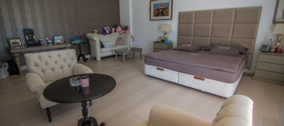 7 bedrooms Villa in Marbella, Spain No. 640 17