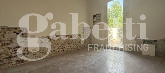 5 Schlafzimmer Haus in Pontedera, Italy, Nr. 274010 14