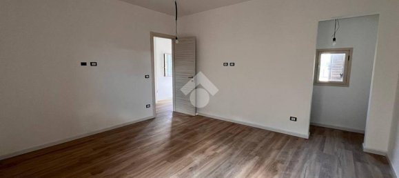 2 Schlafzimmer Wohnung in Palermo, Italy, Nr. 300035 6