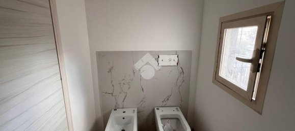 2 Schlafzimmer Wohnung in Palermo, Italy, Nr. 300035 11