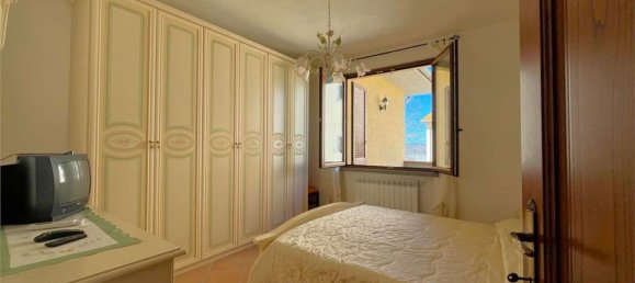 Квартира с 5 комнатами в Лучиньяно, Италия № 66142 20